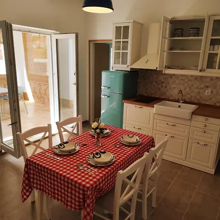 Salt شقة مالي درفينيك