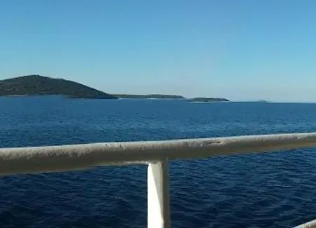 Salt Mali Drvenik